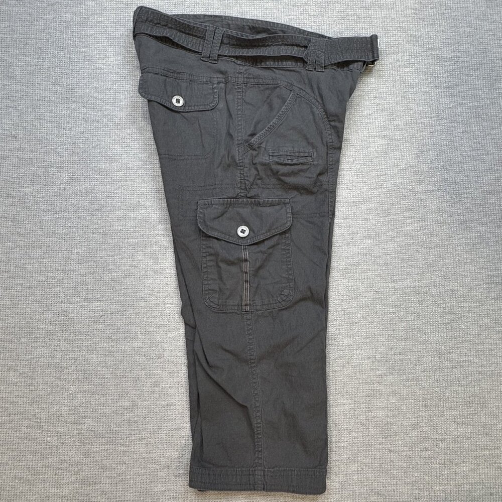 Columbia Womens Gray Cargo Capri Pants Size 4 Pockets Belted Double Button Waist - Picture 3 of 15